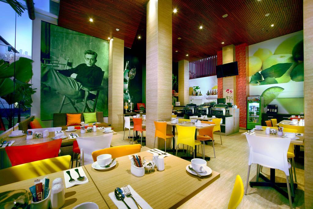 Favehotel Kuta Square Luaran gambar