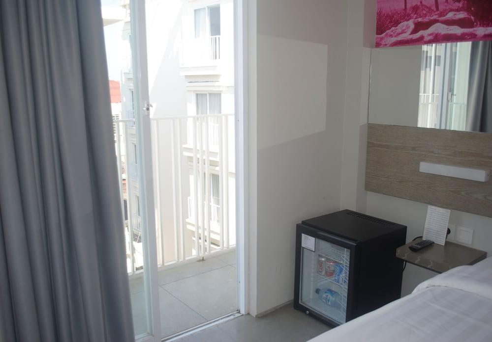 Favehotel Kuta Square Luaran gambar