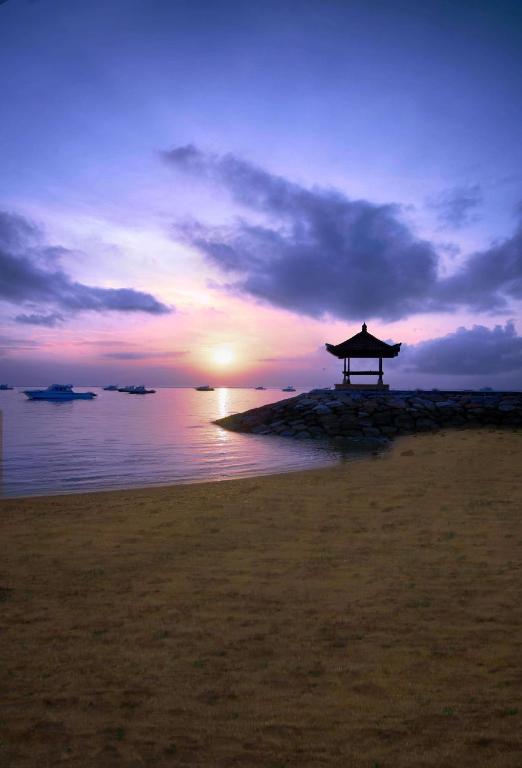 Favehotel Kuta Square Luaran gambar