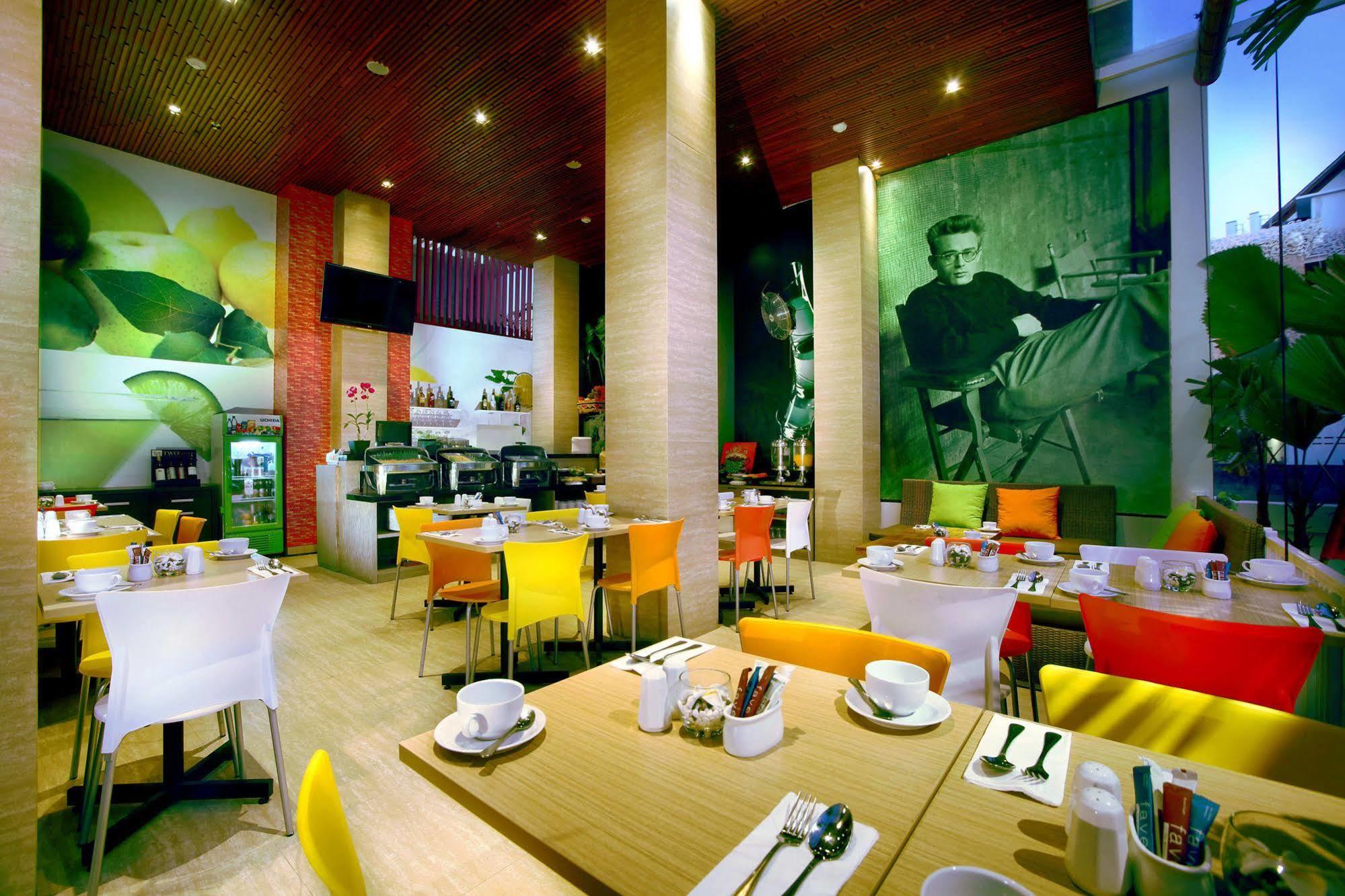 Favehotel Kuta Square Luaran gambar