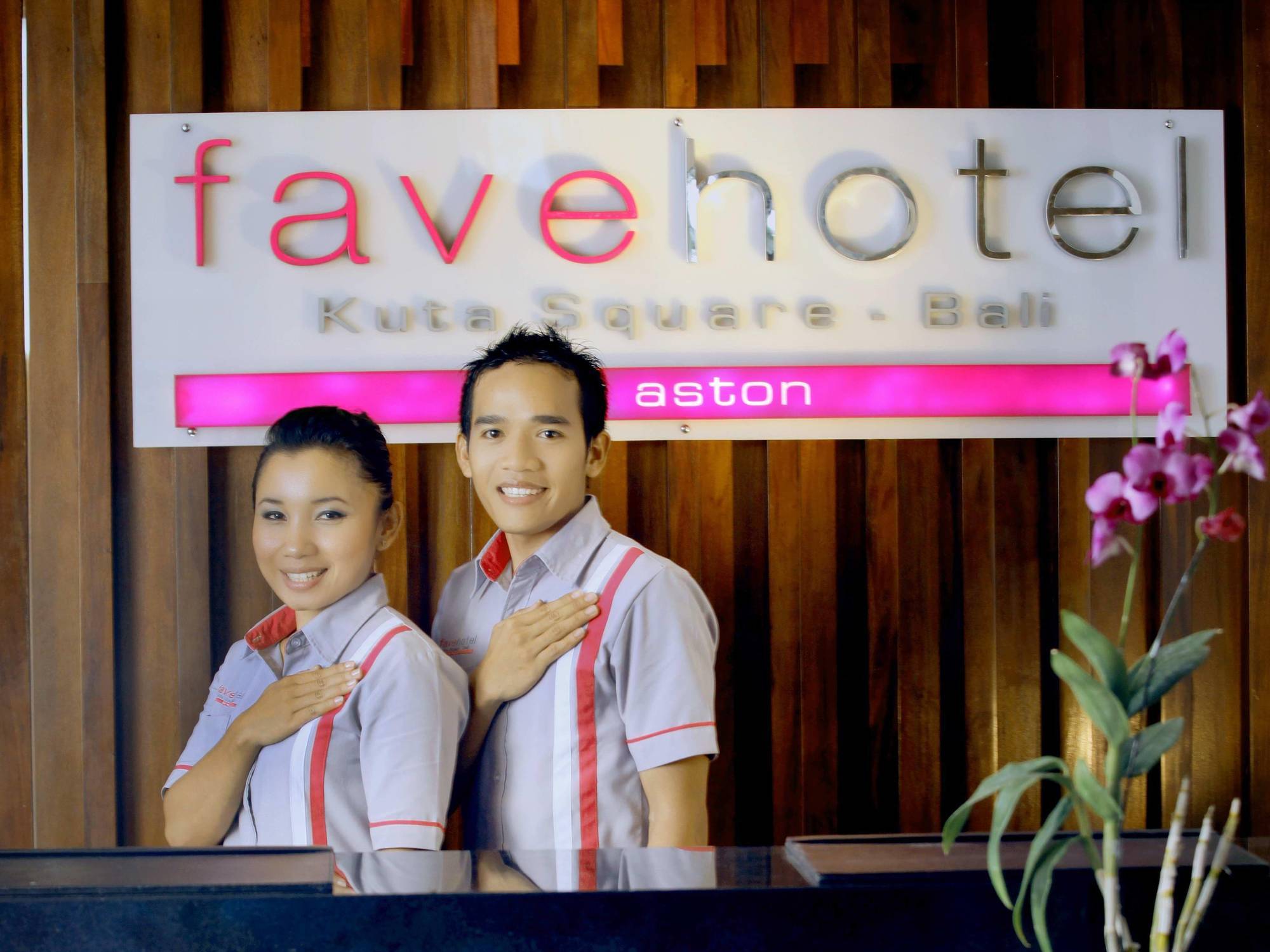 Favehotel Kuta Square Luaran gambar
