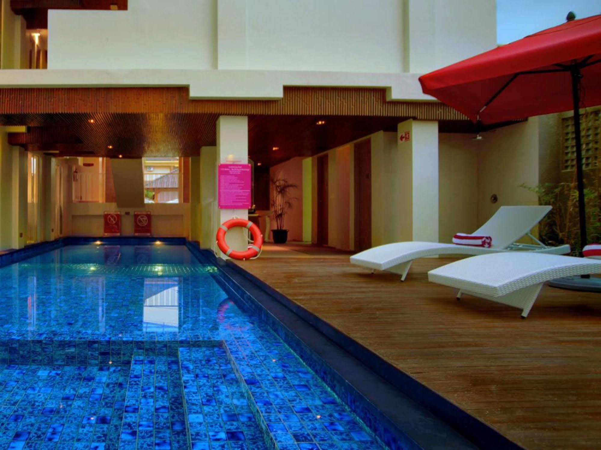 Favehotel Kuta Square Luaran gambar