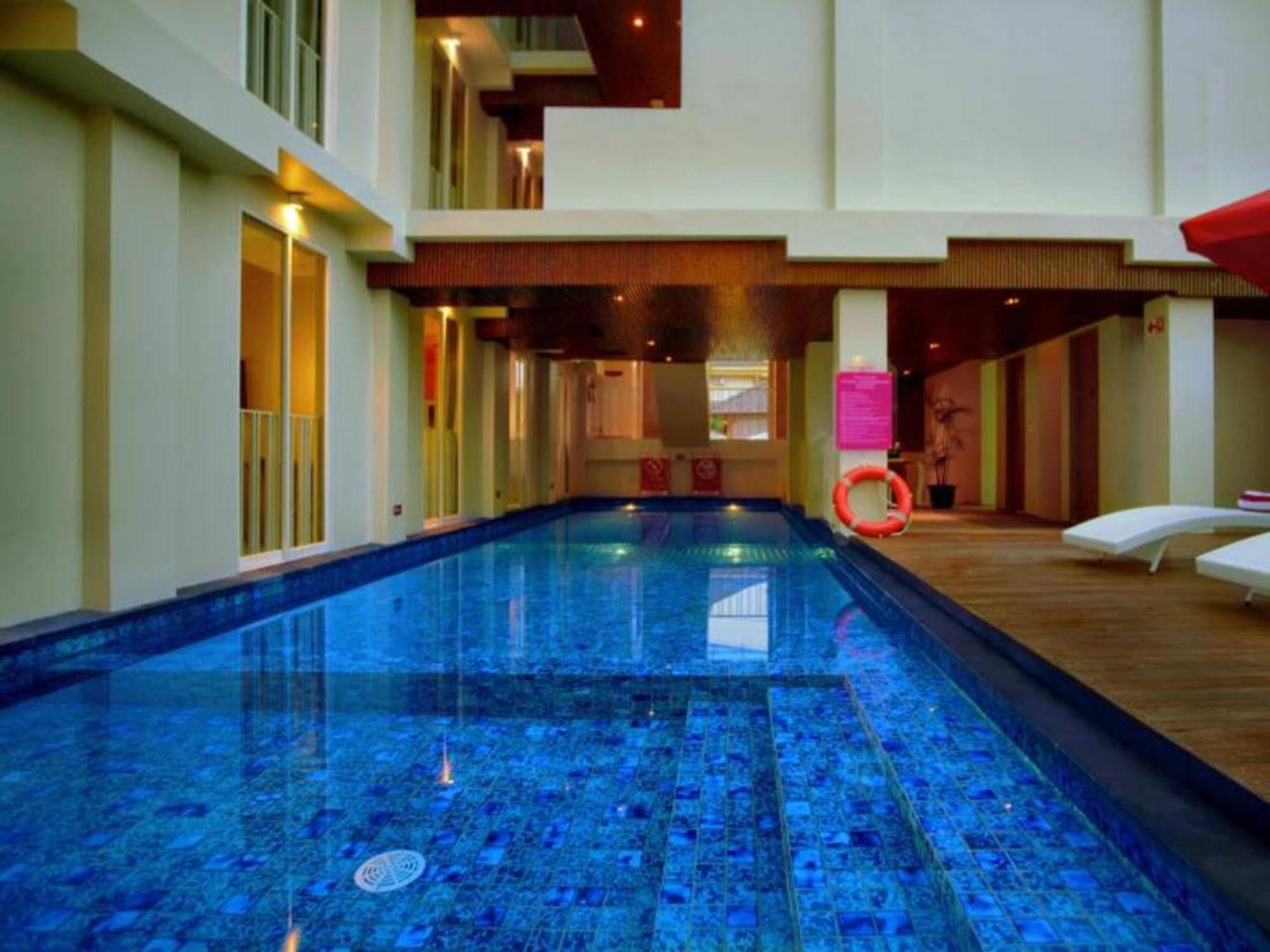 Favehotel Kuta Square Luaran gambar